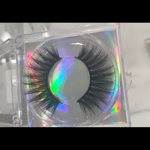 FALSE MINK LASHES💗🤩 - Picture 1 of 5